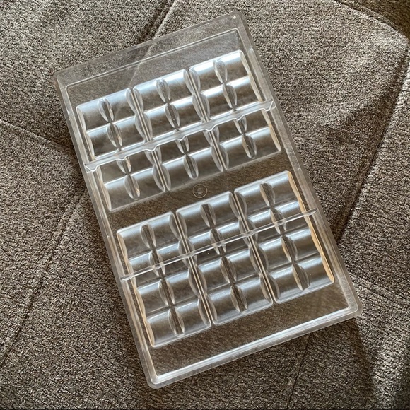 Fat Daddio's Polycarbonate Rounded Square Bar Chocolate Mold 11”x 7” Translucent - Picture 5 of 8